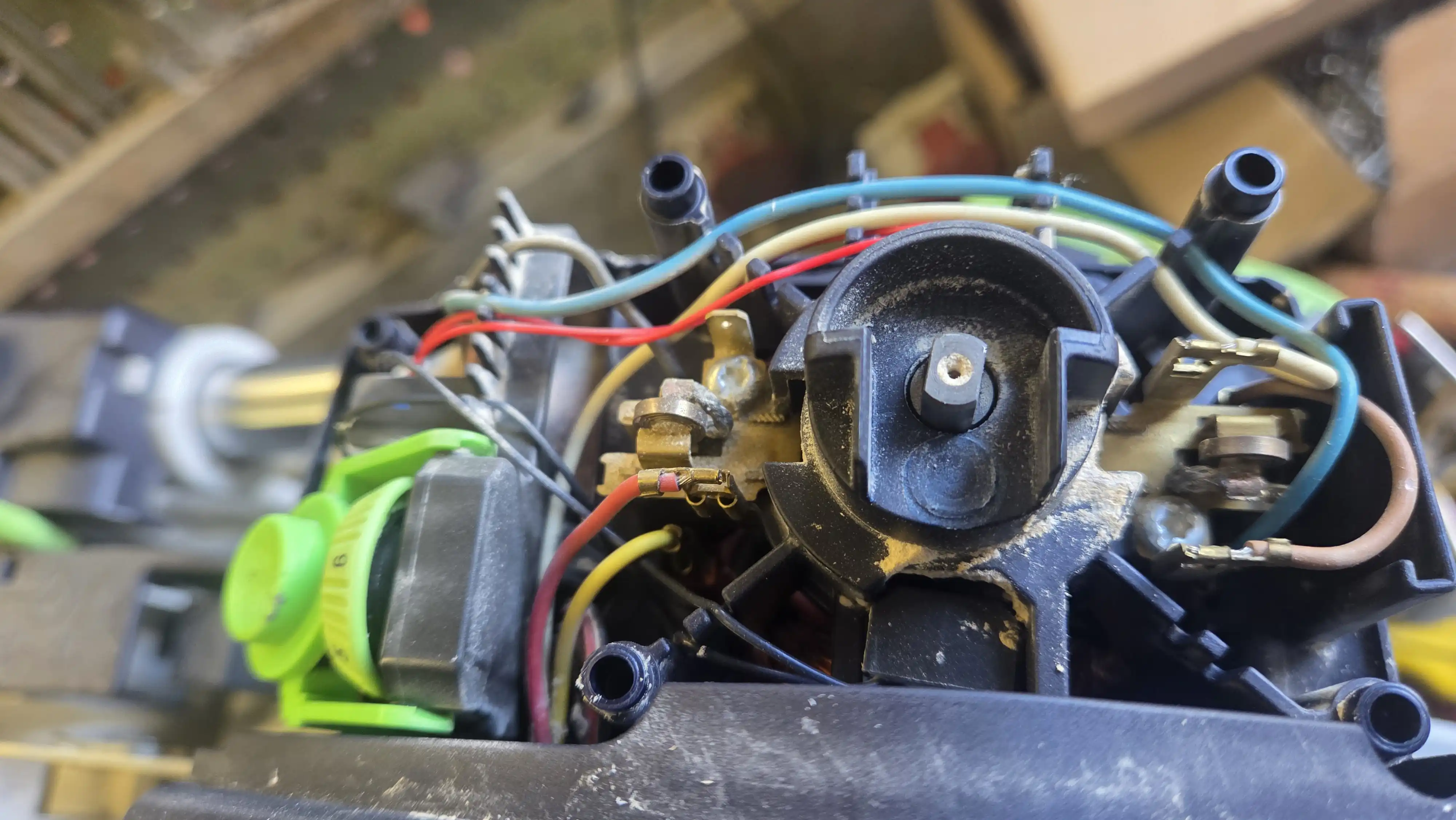 Reparatur eines kabelgebundenen Elektrowerkzeugs